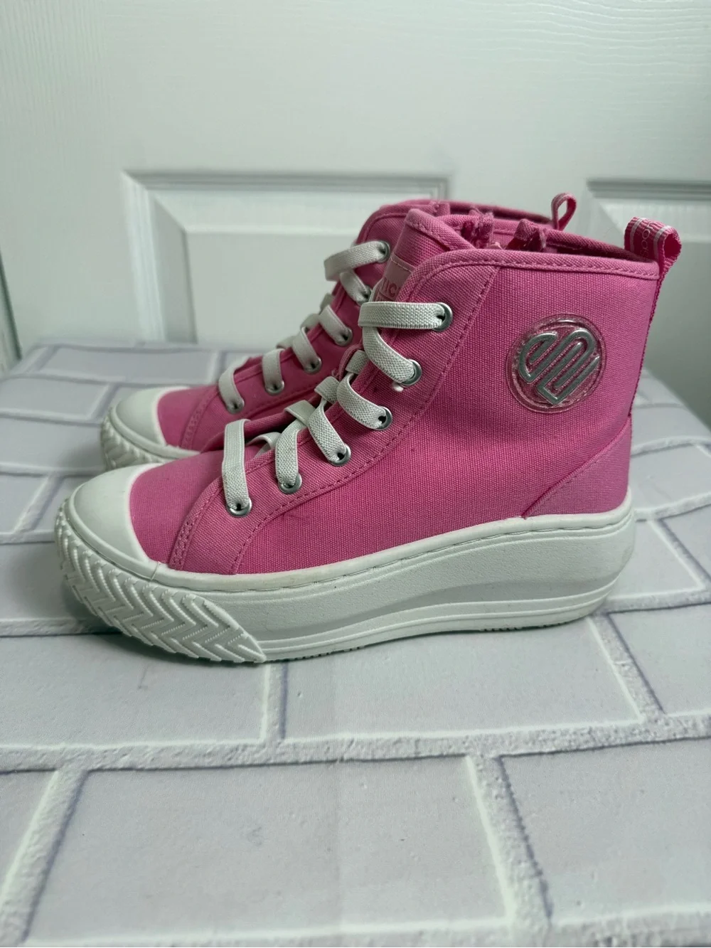 Justice Sport Girls Pink High Top Sneakers Platform Shoes Size 2